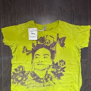 Magnolia Pearl Lime Green Graphic Tee Pristine Condition, Never Worn